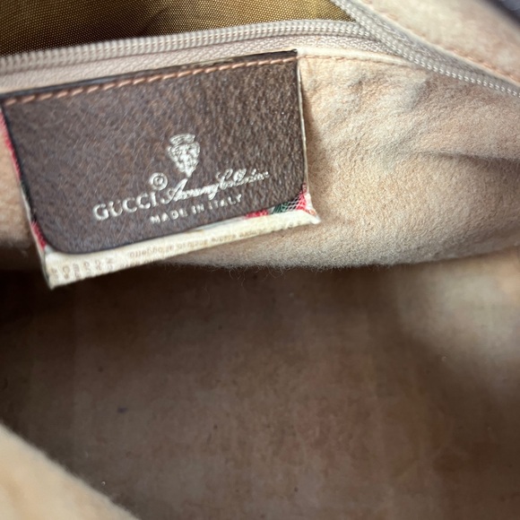 Reposhing authentic Gucci loved it but ready to rotate. - Picture 13 of 15